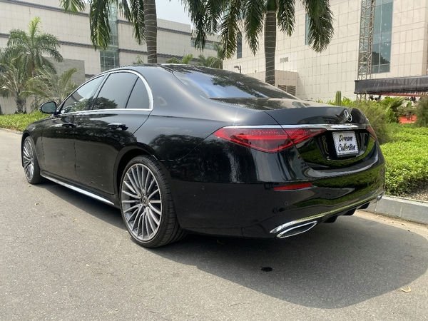 Mercedes Benz S-Class angle 9